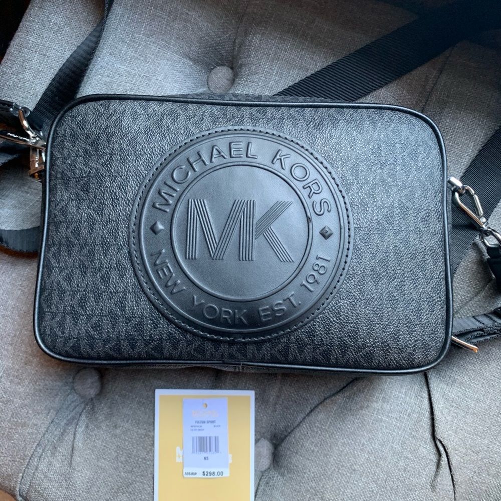 Michael Kors Fulton Crossbody